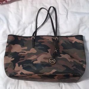 Michael Kors Jet Set Camo Tote